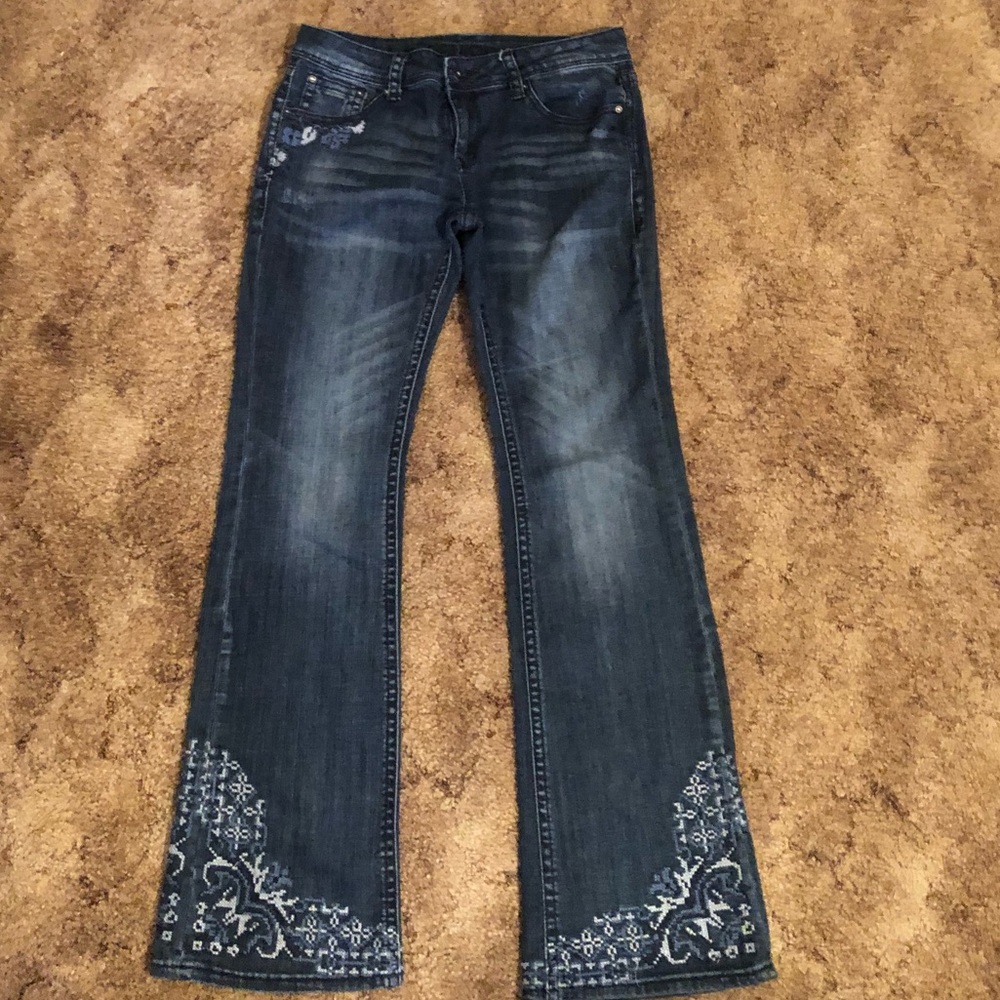 GRACE IN LA JEANS